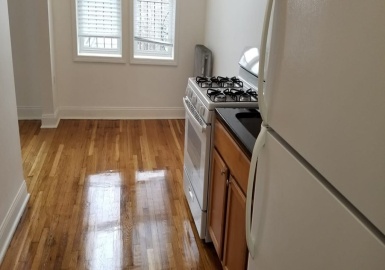 10 Yeamans St, Revere, Massachusetts 02150, 2 Bedrooms Bedrooms, 4 Rooms Rooms,1 BathroomBathrooms,Residential Lease,For Rent,Yeamans St,73042499