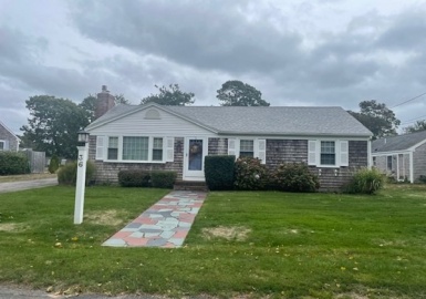 36 Easy St., Dennis, Massachusetts 02639, 3 Bedrooms Bedrooms, 6 Rooms Rooms,1.5 BathroomsBathrooms,Residential,For Sale,Easy St.,73072055