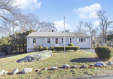 103 Morgan St, Randolph, Massachusetts 02368, 4 Bedrooms Bedrooms, 8 Rooms Rooms,1 BathroomBathrooms,Residential,For Sale,Morgan St,73066440