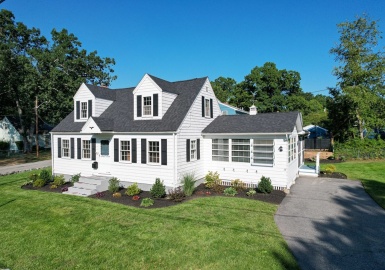 17 Chester St, Tewksbury, Massachusetts 01876, 2 Bedrooms Bedrooms, 8 Rooms Rooms,2 BathroomsBathrooms,Residential,For Sale,Chester St,73061531
