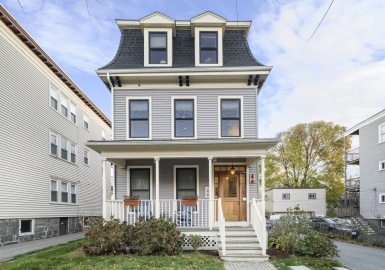 12 Centre Ave., Boston, Massachusetts 02124, 2 Bedrooms Bedrooms, 5 Rooms Rooms,2 BathroomsBathrooms,Residential,For Sale,Centre Ave.,73063490