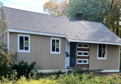 437 N Wheaton Ave., Seekonk, Massachusetts 02771, 2 Bedrooms Bedrooms, 5 Rooms Rooms,1 BathroomBathrooms,Residential,For Sale,N Wheaton Ave.,73048033