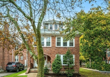 1-3 Portina Rd, Boston, Massachusetts 02135, 6 Bedrooms Bedrooms, 13 Rooms Rooms,3 BathroomsBathrooms,Residential Income,For Sale,Portina Rd,73052598