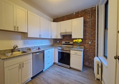 1408 Commonwealth Ave, Boston, Massachusetts 02134, 2 Bedrooms Bedrooms, 5 Rooms Rooms,1 BathroomBathrooms,Residential Lease,For Rent,Commonwealth Ave,73067468