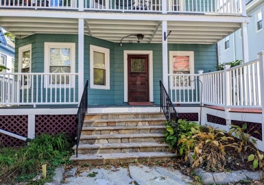 103 Belmont Street, Somerville, Massachusetts 02143, 2 Bedrooms Bedrooms, 6 Rooms Rooms,1 BathroomBathrooms,Residential Lease,For Rent,Belmont Street,73063579
