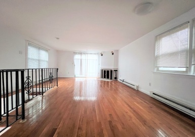 92 Elm Ave, Quincy, Massachusetts 02170, 1 Bedroom Bedrooms, 4 Rooms Rooms,1 BathroomBathrooms,Residential Lease,For Rent,Elm Ave,73068386