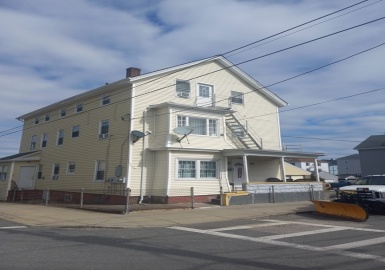 68 Aetna St, Fall River, Massachusetts 02724, 9 Bedrooms Bedrooms, 18 Rooms Rooms,3 BathroomsBathrooms,Residential Income,For Sale,Aetna St,73084943