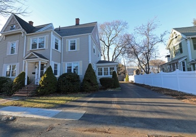 11 Cottage Ave, Winchester, Massachusetts 01844, 4 Bedrooms Bedrooms, 9 Rooms Rooms,2 BathroomsBathrooms,Residential Lease,For Rent,Cottage Ave,73070282
