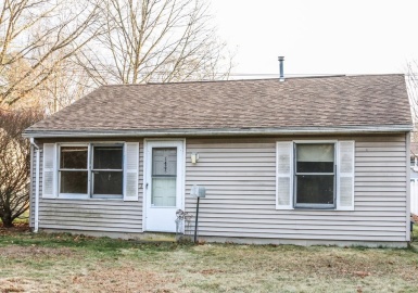1427 Sumner Ave, Springfield, Massachusetts 01118, 2 Bedrooms Bedrooms, 4 Rooms Rooms,1 BathroomBathrooms,Residential,For Sale,Sumner Ave,73066870