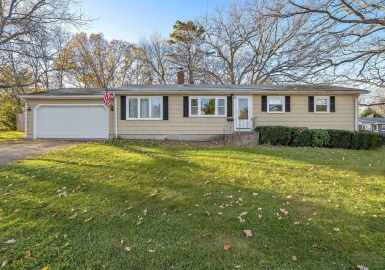 6 Cochato Park, Randolph, Massachusetts 02368, 3 Bedrooms Bedrooms, 6 Rooms Rooms,1.5 BathroomsBathrooms,Residential,For Sale,Cochato Park,73058924