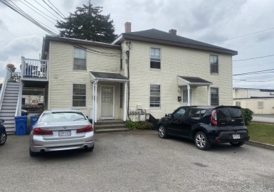 17 Fern St., Waltham, Massachusetts 02453, 1 Bedroom Bedrooms, 3 Rooms Rooms,1 BathroomBathrooms,Residential Lease,For Rent,Fern St.,73067082