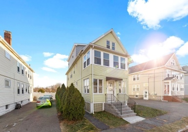 27 Silk St, Arlington, Massachusetts 02474, 2 Bedrooms Bedrooms, 5 Rooms Rooms,1 BathroomBathrooms,Residential,For Sale,Silk St,73067221