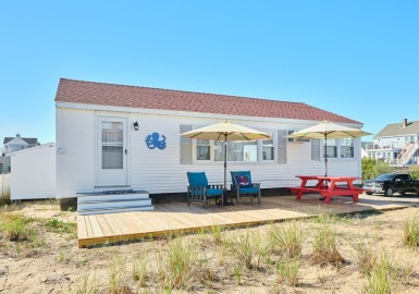 14 59th St, Newburyport, Massachusetts 01950, 3 Bedrooms Bedrooms, 5 Rooms Rooms,1 BathroomBathrooms,Residential,For Sale,59th St,73071982