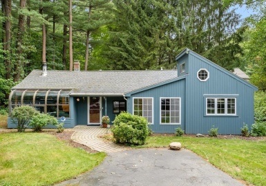 373 Salem St, North Andover, Massachusetts 01845, 3 Bedrooms Bedrooms, 7 Rooms Rooms,2 BathroomsBathrooms,Residential,For Sale,Salem St,73037149