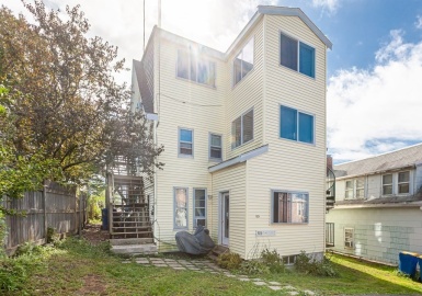 49 R Siren, Winthrop, Massachusetts 02152, 11 Bedrooms Bedrooms, ,7 BathroomsBathrooms,Residential Income,For Sale,Siren,73082825