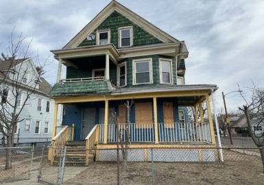 28-30 Kendall St, Springfield, Massachusetts 01104, 8 Bedrooms Bedrooms, 14 Rooms Rooms,2 BathroomsBathrooms,Residential Income,For Sale,Kendall St,73093970