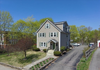 37 Winter Street, Franklin, Massachusetts 02038, 5 Bedrooms Bedrooms, 12 Rooms Rooms,3 BathroomsBathrooms,Residential Income,For Sale,Winter Street,73102517