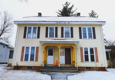 31-33 Converse St, Palmer, Massachusetts 01069, 6 Bedrooms Bedrooms, 10 Rooms Rooms,2 BathroomsBathrooms,Residential Income,For Sale,Converse St,73101645
