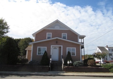 16 Kanatha Street, Blackstone, Massachusetts 01504, 2 Bedrooms Bedrooms, 4 Rooms Rooms,1 BathroomBathrooms,Residential Lease,For Rent,Kanatha Street,73072289
