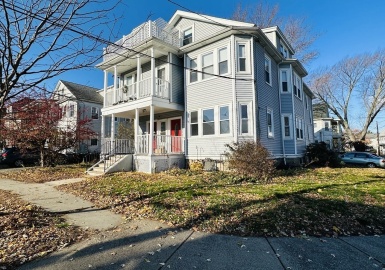 115 Dexter, Watertown, Massachusetts 02472, 3 Bedrooms Bedrooms, 6 Rooms Rooms,1 BathroomBathrooms,Residential Lease,For Rent,Dexter,73060768