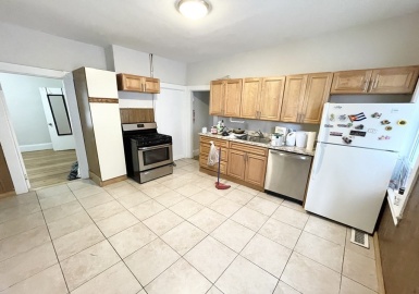 10 Wave Avenue, Boston, Massachusetts 02125, 3 Bedrooms Bedrooms, 5 Rooms Rooms,1 BathroomBathrooms,Residential Lease,For Rent,Wave Avenue,72940805