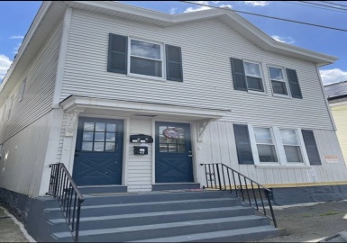 9 Leverett St, Lowell, Massachusetts 01851, 6 Bedrooms Bedrooms, 10 Rooms Rooms,2 BathroomsBathrooms,Residential Income,For Sale,Leverett St,73084121
