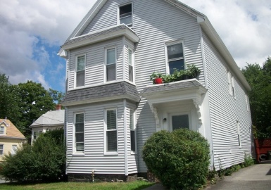 176 Chestnut Street, Waltham, Massachusetts 02453, 4 Bedrooms Bedrooms, 11 Rooms Rooms,2 BathroomsBathrooms,Residential Income,For Sale,Chestnut Street,73068557