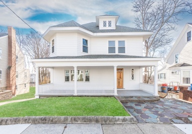 54 Quincy Ave, Winthrop, Massachusetts 02152, 4 Bedrooms Bedrooms, 10 Rooms Rooms,3.5 BathroomsBathrooms,Residential Income,For Sale,Quincy Ave,73108083