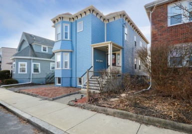 80 Read Street, Winthrop, Massachusetts 02152, 5 Bedrooms Bedrooms, 13 Rooms Rooms,2 BathroomsBathrooms,Residential Income,For Sale,Read Street,73096784