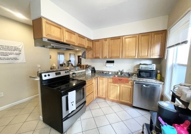 25 Sudan Steet, Boston, Massachusetts 02125, 3 Bedrooms Bedrooms, 5 Rooms Rooms,1 BathroomBathrooms,Residential Lease,For Rent,Sudan Steet,73115378