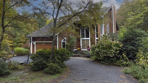 348 Southampton Road, Westhampton, Massachusetts 01027