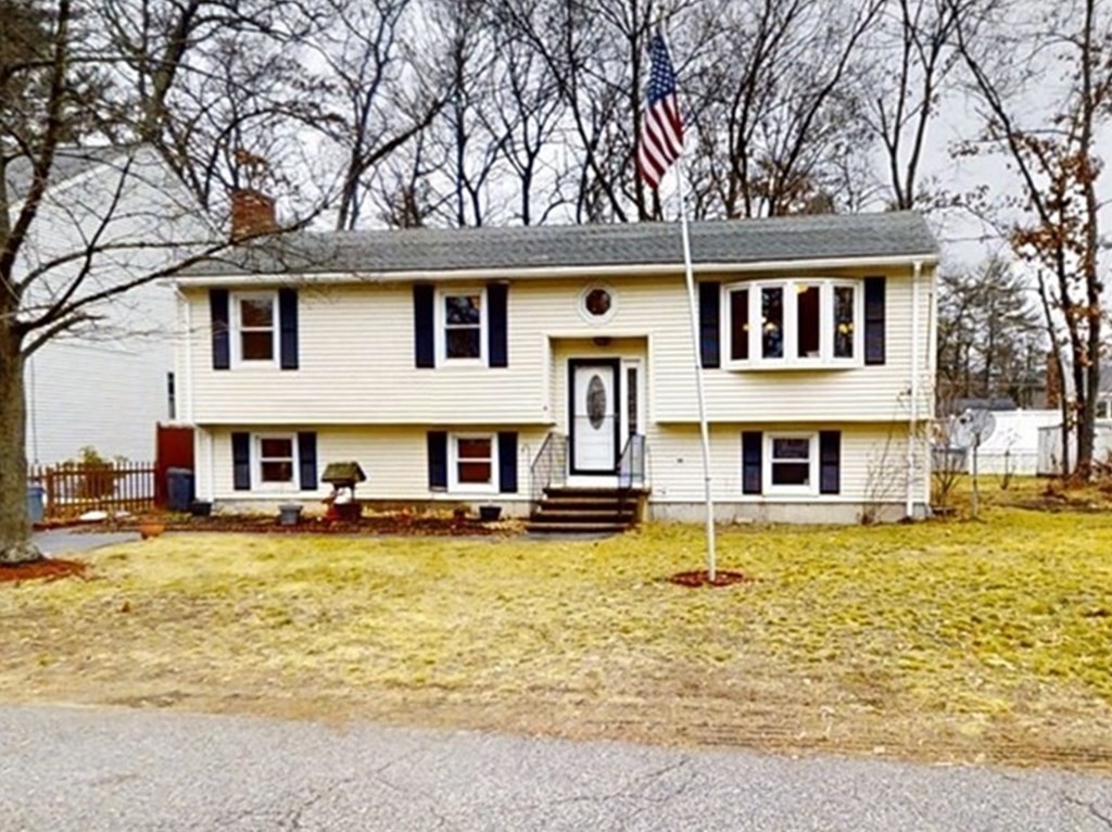 4 Beverly Ave, Wilmington, Massachusetts 01887