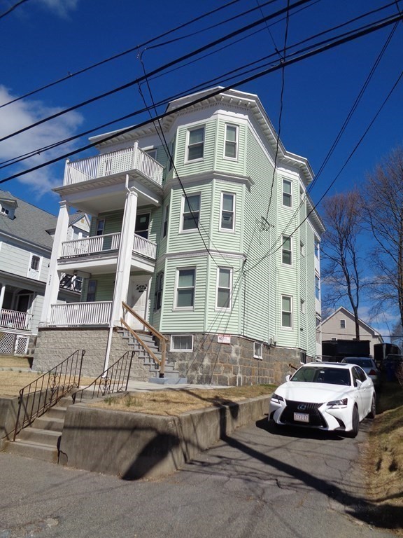 722 Metropolitan Ave, Boston, Massachusetts 02136