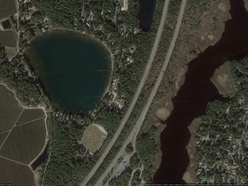 60 Blackmore Pond Cir, Wareham, Massachusetts 02576