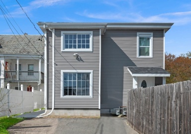 20 Holbrook Ave, Brockton, Massachusetts 02301, 4 Bedrooms Bedrooms, 8 Rooms Rooms,2 BathroomsBathrooms,Residential Income,For Sale,Holbrook Ave,73104015