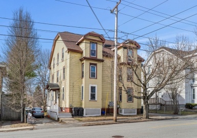 83-85 Groveland St, Haverhill, Massachusetts 01830, 11 Bedrooms Bedrooms, 27 Rooms Rooms,5 BathroomsBathrooms,Residential Income,For Sale,Groveland St,73097497