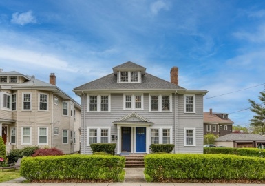 237-239 Winter St, Norwood, Massachusetts 02062, 4 Bedrooms Bedrooms, 10 Rooms Rooms,2 BathroomsBathrooms,Residential Income,For Sale,Winter St,73106544
