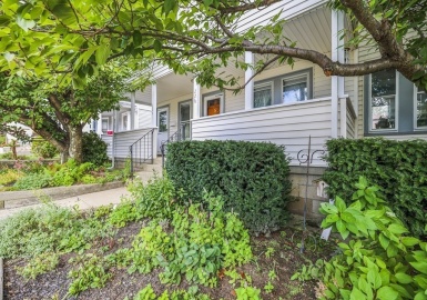 226 N Beacon St, Watertown, Massachusetts 02472, 2 Bedrooms Bedrooms, 5 Rooms Rooms,1 BathroomBathrooms,Residential Lease,For Rent,N Beacon St,73075984