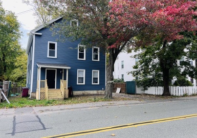 65 Oak Street, Middleboro, Massachusetts 02346, 3 Bedrooms Bedrooms, 5 Rooms Rooms,1 BathroomBathrooms,Residential Lease,For Rent,Oak Street,73047941