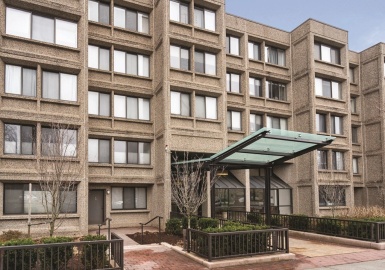 1731 Beacon Street, Brookline, Massachusetts 02445, 1 Bedroom Bedrooms, 4 Rooms Rooms,1 BathroomBathrooms,Residential,For Sale,Regency Park,Beacon Street,73071580