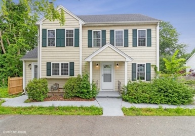 859 Pleasant St, Canton, Massachusetts 02021, 4 Bedrooms Bedrooms, 6 Rooms Rooms,2 BathroomsBathrooms,Residential,For Sale,Pleasant St,73004569