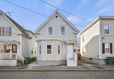 76 Carolyn Street, Lowell, Massachusetts 01850, 4 Bedrooms Bedrooms, 8 Rooms Rooms,2 BathroomsBathrooms,Residential,For Sale,Carolyn Street,73070383