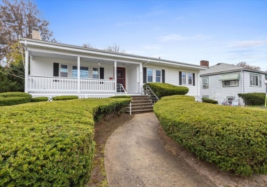 167 Samoset Ave, Hull, Massachusetts 02045, 4 Bedrooms Bedrooms, 7 Rooms Rooms,2 BathroomsBathrooms,Residential,For Sale,Samoset Ave,73054467