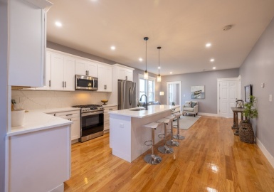 35 Cabot Street, Salem, Massachusetts 01970, 3 Bedrooms Bedrooms, 5 Rooms Rooms,2 BathroomsBathrooms,Residential,For Sale,Cabot Street,73070301