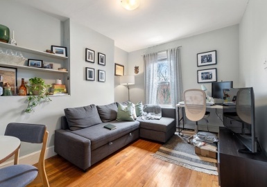 23 Dartmouth Place, Boston, Massachusetts 02116, 5 Bedrooms Bedrooms, 13 Rooms Rooms,4 BathroomsBathrooms,Residential Income,For Sale,Dartmouth Place,73095417