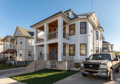 48-50 Fairfield St, Watertown, Massachusetts 02472, 7 Bedrooms Bedrooms, 12 Rooms Rooms,5 BathroomsBathrooms,Residential Income,For Sale,Fairfield St,73079078
