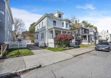 61 Ocean St, New Bedford, Massachusetts 02740, 4 Bedrooms Bedrooms, 8 Rooms Rooms,1 BathroomBathrooms,Residential,For Sale,Ocean St,73054407