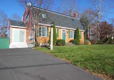 28 Tanglewood Dr, Attleboro, Massachusetts 02703, 4 Bedrooms Bedrooms, 6 Rooms Rooms,2 BathroomsBathrooms,Residential,For Sale,Tanglewood Dr,73060482