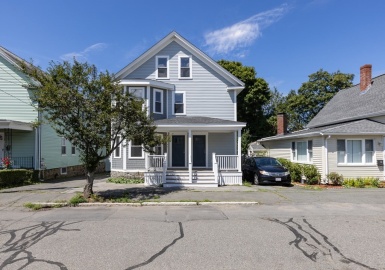 10 Mechanic St, Beverly, Massachusetts 01915, 3 Bedrooms Bedrooms, 6 Rooms Rooms,2 BathroomsBathrooms,Residential,For Sale,Mechanic St,73050606