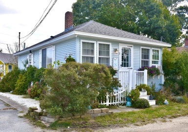 2 T, Wareham, Massachusetts 02341, 2 Bedrooms Bedrooms, 5 Rooms Rooms,1 BathroomBathrooms,Residential,For Sale,T,73046367